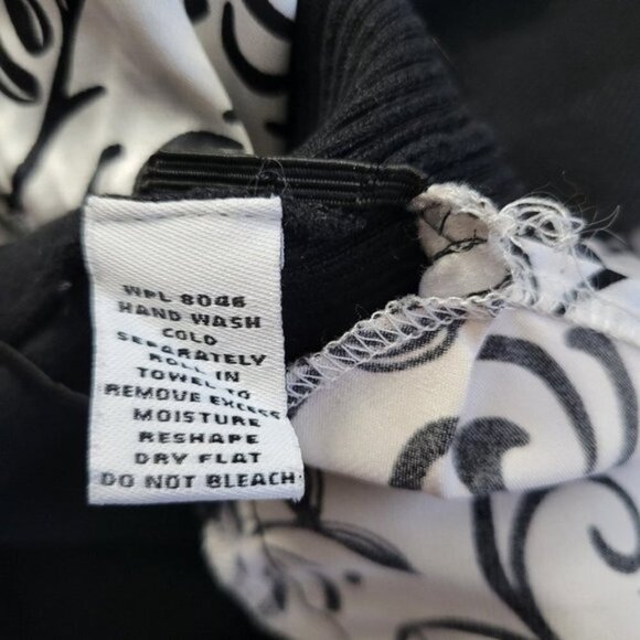 Style & Co. Layered Blouse 75% Silk Nylon Mock XL vest Knit top black white EUC - Picture 9 of 10